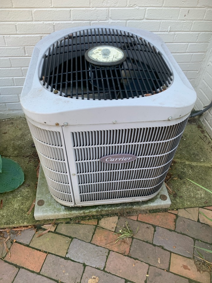Carrier comfortmaker air conditioner & AC system repair service call in University Park Maryland 20782