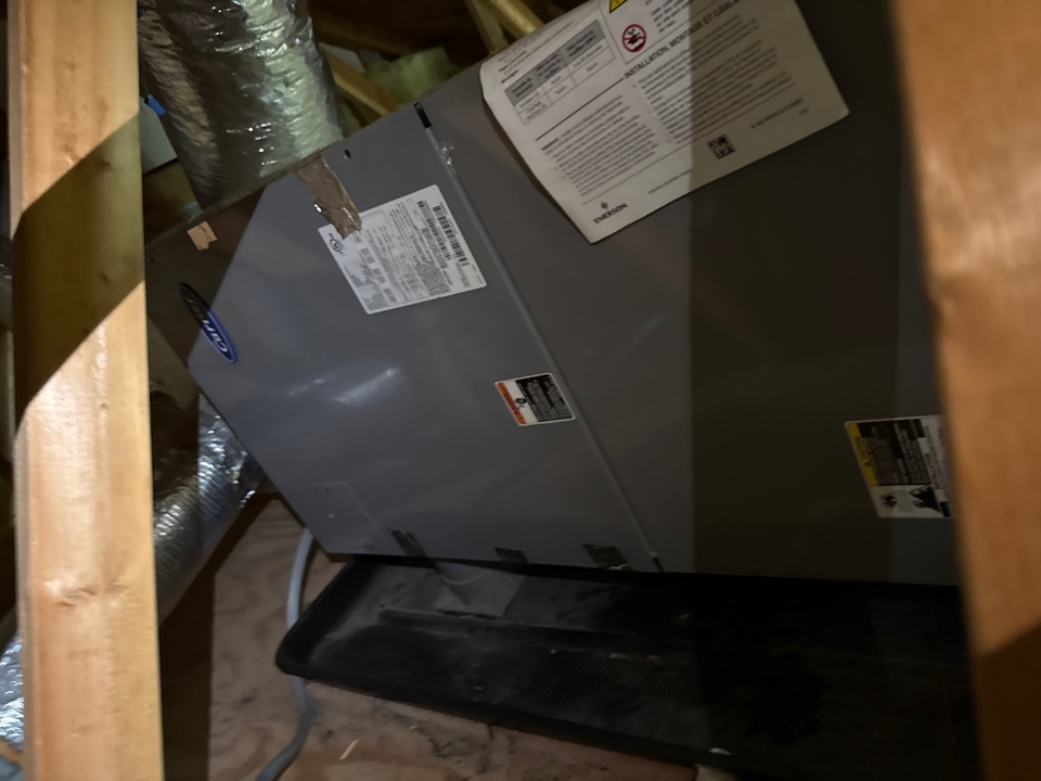 Carrier Comfortmaker heat pump furnace heating & AC air conditioning system replacement installation Glen Burnie Maryland 21061