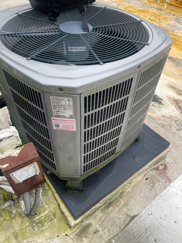 Trane American Standard heat pump furnace heating & AC air conditioning system replacement installation Crownsville Maryland 21032