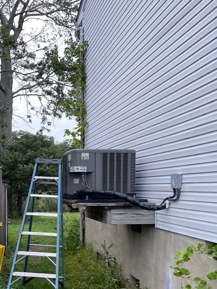 Ruud heat pump system service repair call in Shady Side MD