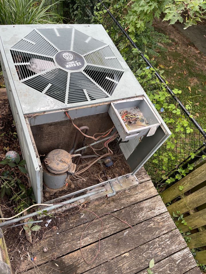 Ruud Rheem gas furnace heating & AC air conditioning system replacement installation Odenton Maryland 21113