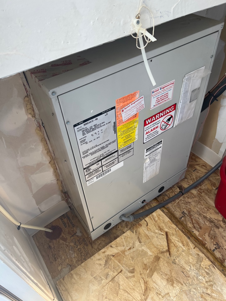 Aquatherm First Co. SpacePak Magic-Pak heat pump heating & AC air conditioning system replacement installation Odenton Maryland 21113
