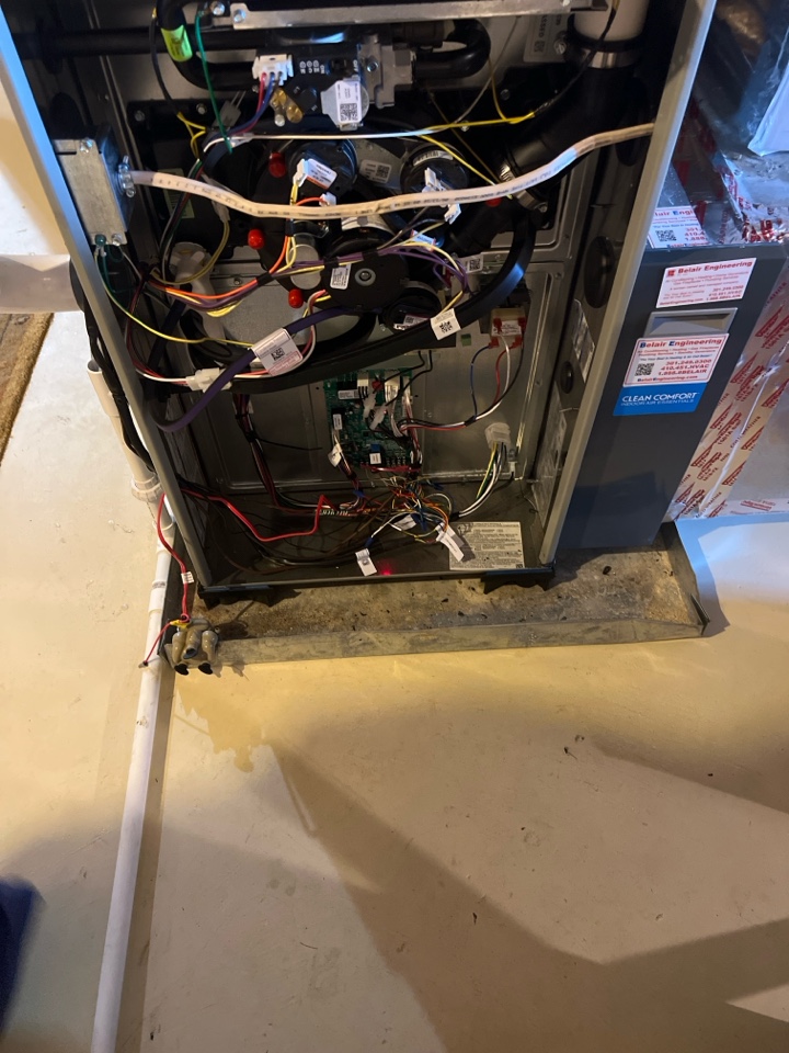 Goodman Weather King gas furnace heating & AC air conditioning system replacement installation Odenton Maryland 21113

