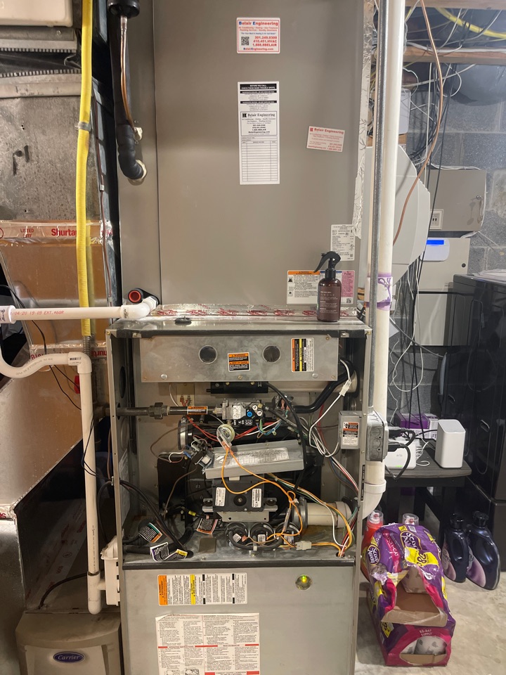 Carrier Weathermaker 9200 gas furnace heating & AC system repair service call Chesapeake Beach Maryland 20732