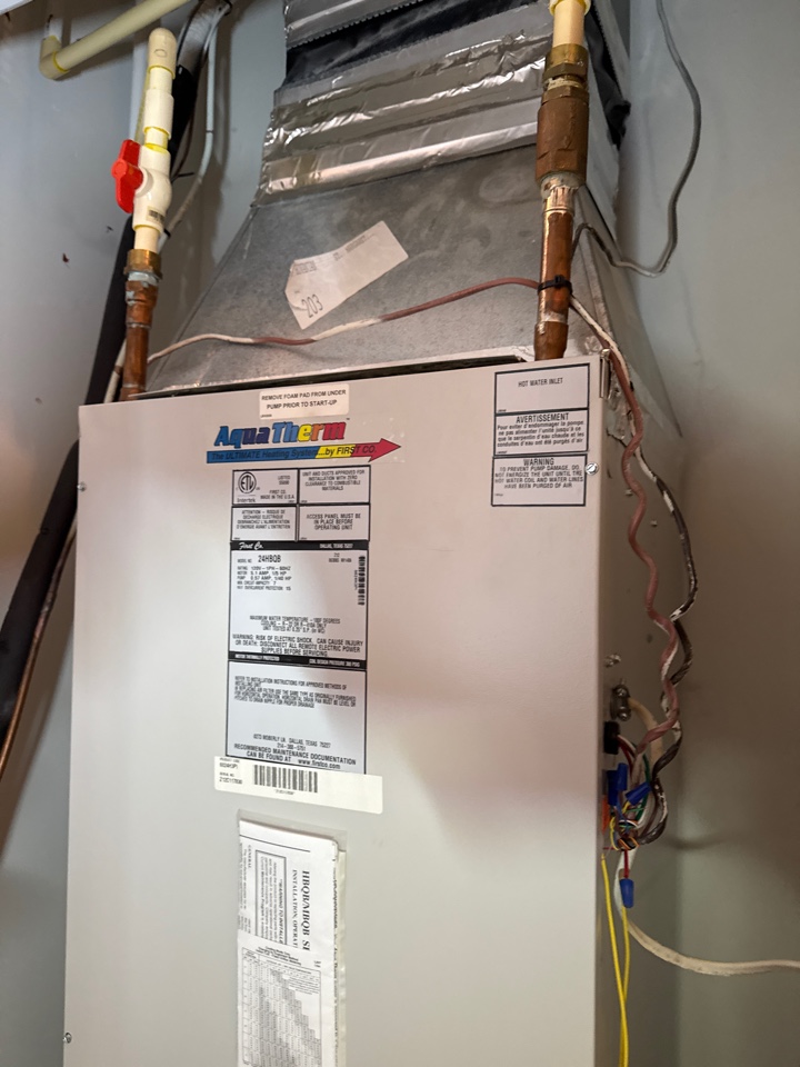 Annapolis, MD - Aquatherm First Co. SpacePak Magic-Pak heat pump heating & AC air conditioning system repair service call Annapolis Maryland 21409
 Annapolis, MD - Aquatherm First Co. SpacePak Magic-Pak heat pump heating & AC air conditioning system repair service call Annapolis Maryland 21409