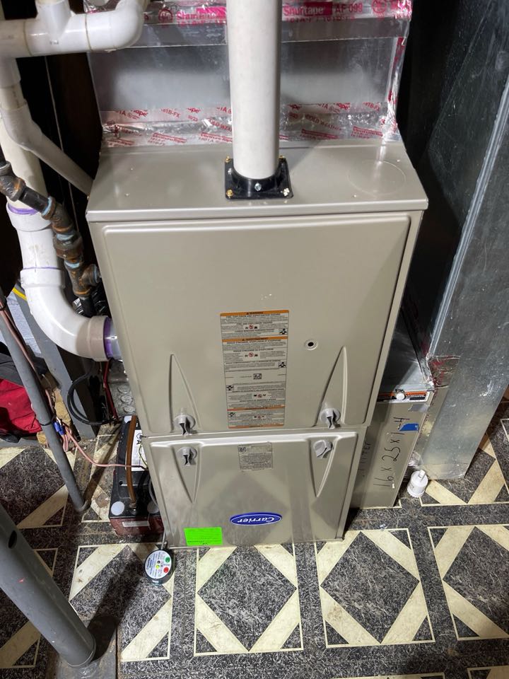 Carrier Comfort 92 gas furnace heating & AC system repair service call Bladensburg Maryland 20710