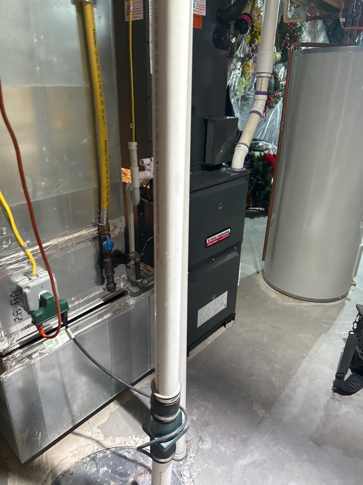 Goodman AirEase gas furnace heating & AC air conditioning system repair service call Chesapeake Beach Maryland 20732