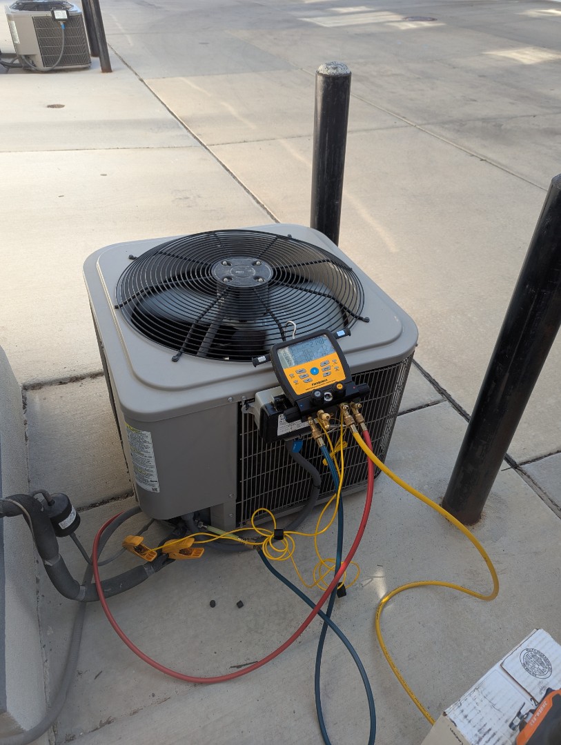 Riverton, UT - UV dye leak check, Air conditioner low charge