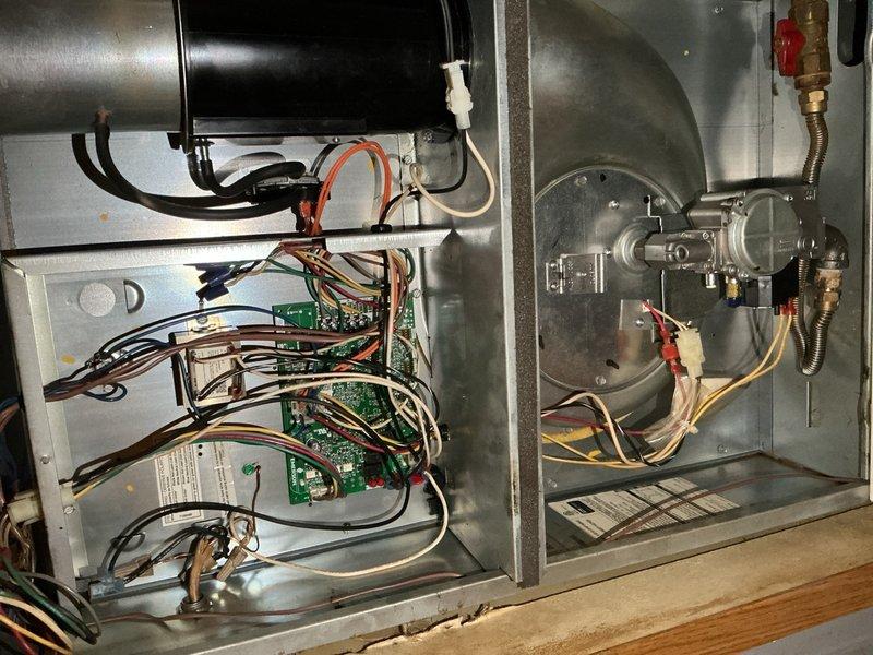 Performed scheduled Air Care Heating and Cooling maintenance service. Inspected furnace interior, examining electrical components, circuit board connections, and gas valve assembly for proper operation. Replaced filter as needed per maintenance protocol.