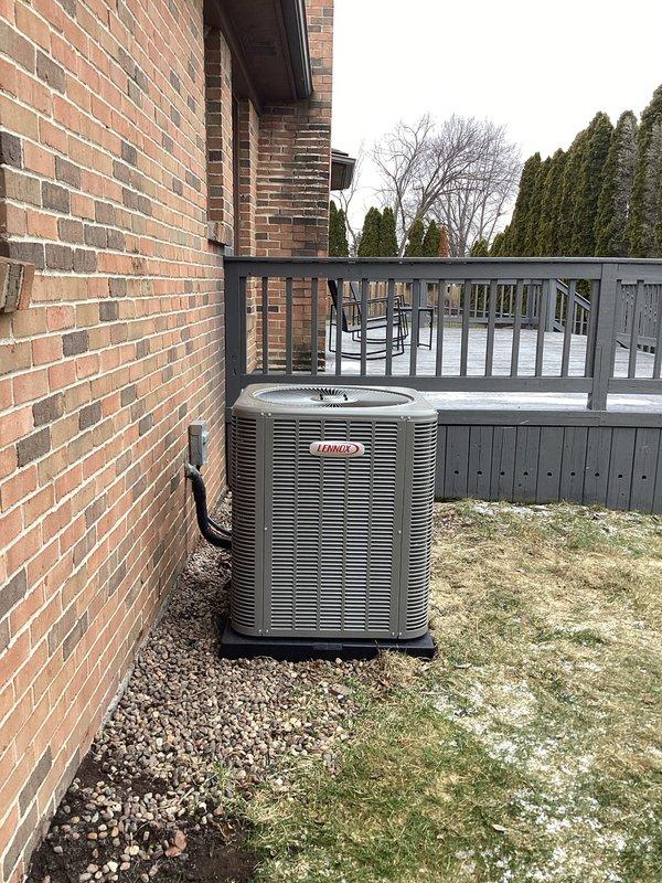 Successfully installed a 3-ton Lennox A/C unit and matching coil at the rear of the property. Unit was properly mounted on a platform over decorative rock base, with all electrical connections completed and meters properly configured. Mechanical and electrical permits were secured prior to installation.