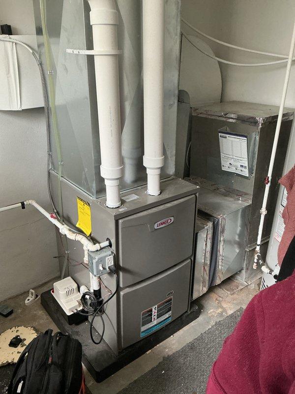 Performed annual heating system maintenance on Lennox forced air furnace. Conducted comprehensive tune-up including inspection of ventilation system, PVC exhaust pipes, and electrical connections. System is functioning properly with next maintenance recommended in 2025.