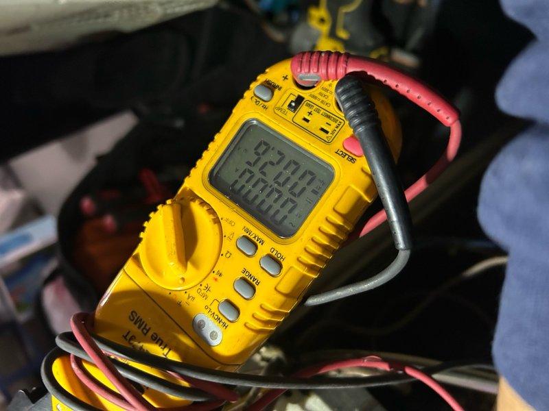 Performed diagnostic testing on 20-year-old furnace experiencing intermittent short cycling and heating issues. Conducted comprehensive electrical measurements using multimeter (32.01V/0.000A readings) and pressure/temperature testing (185/107 readings) to identify system performance parameters. Completed full inspection and testing sequence to address the reported heating inconsistencies.