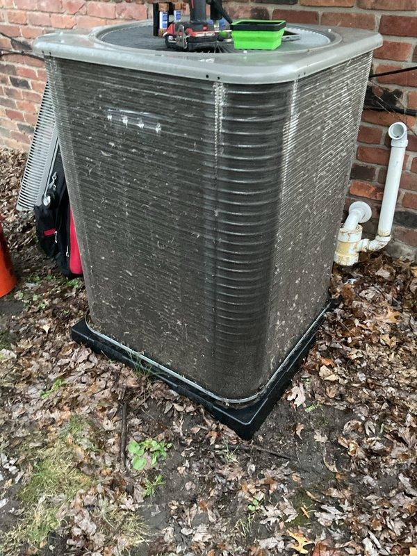 Completed routine preventive maintenance on residential outdoor air conditioning condenser unit. Performed comprehensive system inspection, placed diagnostic tools and gauges on unit to check refrigerant pressures and system performance, cleaned condenser coils, verified proper operation of all components, and inspected condensate drain lines. Unit operating within normal parameters with no immediate repairs required.