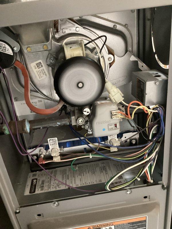 Performed comprehensive air handler maintenance including inspection of blower motor assembly, electrical connections, and refrigerant lines. Verified all wire harnesses, control boards, and safety labels were properly secured and functioning. Unit tested and confirmed operational within manufacturer specifications.