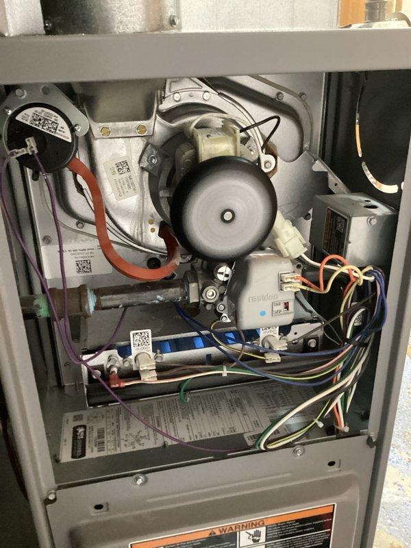 Performed comprehensive air handler maintenance including inspection of blower motor assembly, electrical connections, and refrigerant lines. Verified all wire harnesses, control boards, and safety labels were properly secured and functioning. Unit tested and confirmed operational within manufacturer specifications.