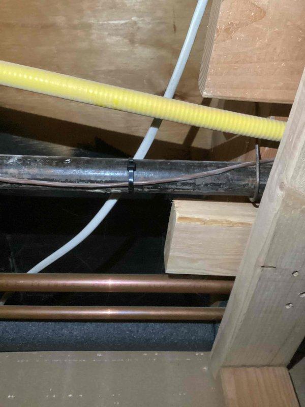 Responded to communication issue between thermostat and smart hub on 2022 furnace system located in basement. Performed diagnostic troubleshooting on stat connectivity, verified wiring connections, and tested communication protocol between thermostat and hub interface. Confirmed system operational and restored proper communication between devices.