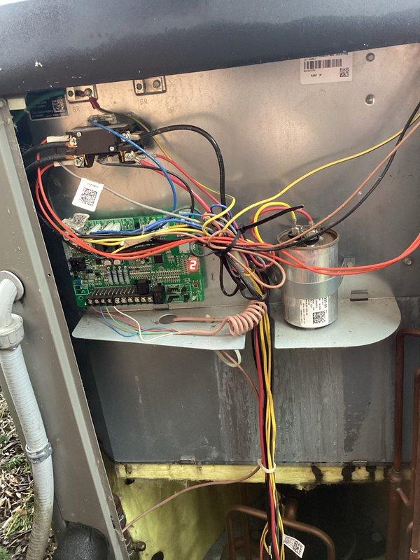Completed annual preventive maintenance on rooftop cooling unit. Performed comprehensive inspection of all electrical components including control board, capacitor, and wiring connections, verifying proper operation and connections throughout the system. All components found in satisfactory working condition with no deficiencies noted.