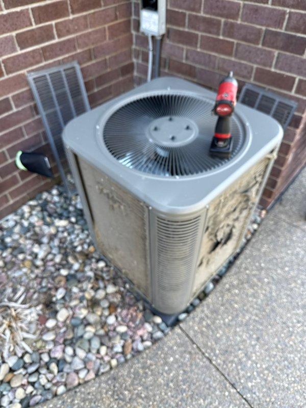 Completed annual cooling maintenance on residential outdoor condensing unit. Performed comprehensive system inspection, replaced air filter and evaporative cooler pad as needed, and verified proper operation of all components during scheduled preventive maintenance visit.