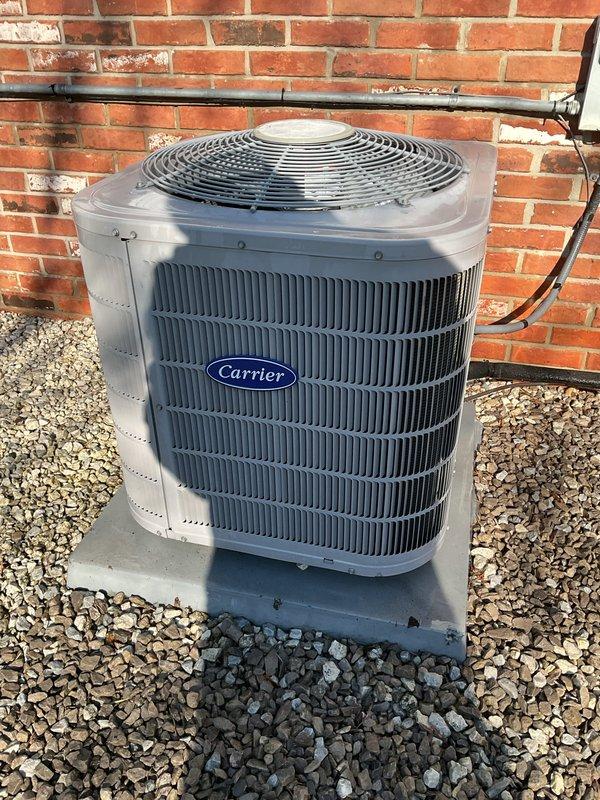 Performed scheduled Air Care Maintenance on Carrier outdoor condensing unit. Conducted comprehensive system evaluation including refrigerant pressure diagnostics using digital manifold gauges, which indicated proper operating pressures and refrigerant charge levels. Unit operating within normal parameters with no deficiencies noted at time of service.