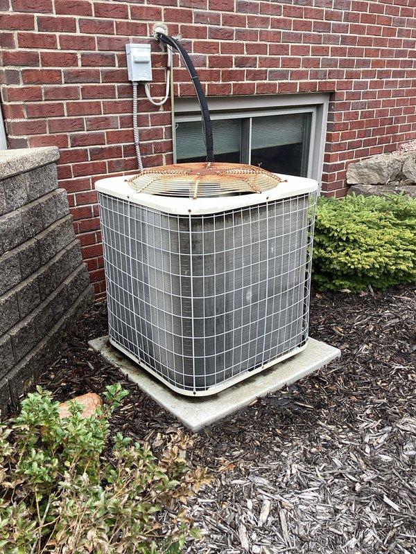 Completed annual cooling maintenance on residential air conditioning system. Performed comprehensive inspection of outdoor condenser unit, checked refrigerant levels, cleaned condenser coils, verified electrical connections at disconnect box, and tested system operation to ensure proper cooling performance for the upcoming season.