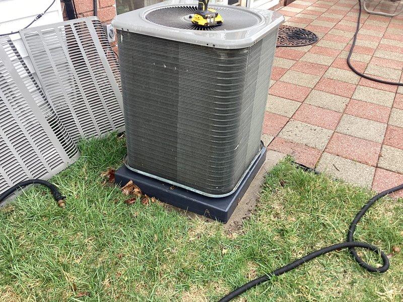 Completed annual maintenance on residential mini-split system and standard air conditioning condenser unit. Performed comprehensive inspection of outdoor units, verified proper operation of both systems, and cleaned condenser coils to ensure optimal efficiency and airflow.