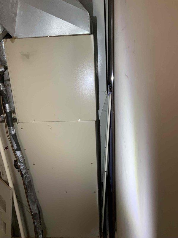 Provided estimate for complete HVAC system replacement in ranch-style home with utility room installation. Existing 25-year-old air conditioning unit is non-operational while furnace remains functional. Assessed current equipment condition, ductwork configuration, and installation space requirements to prepare comprehensive replacement quote for both heating and cooling systems.