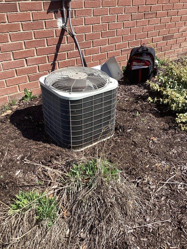 Completed scheduled maintenance on outdoor air conditioning unit. Replaced air filter and evaporative cooler pad as requested, ensuring proper airflow and system efficiency for the cooling season.