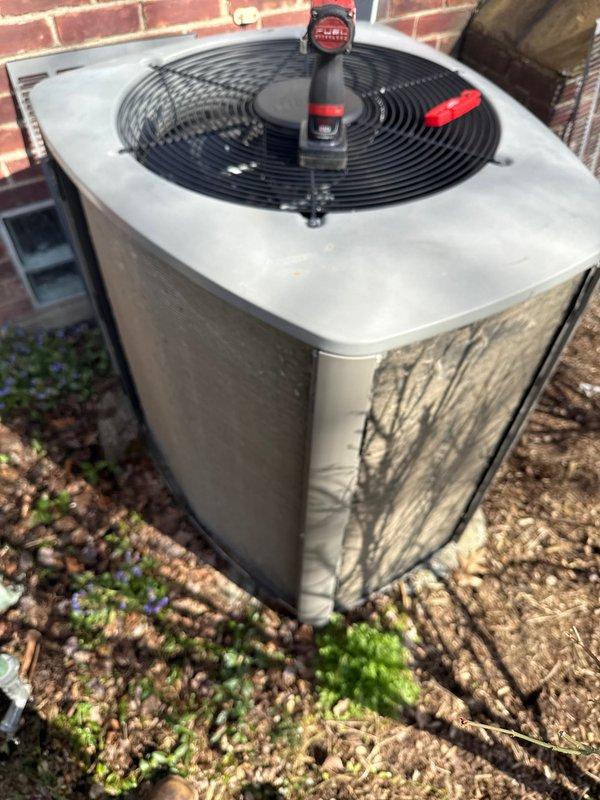 Completed annual cooling maintenance on residential outdoor condenser unit. Performed comprehensive system inspection, tested operational parameters with diagnostic equipment, and verified proper airflow through condenser coils. Unit found in good working condition with no filters requiring replacement at this time.