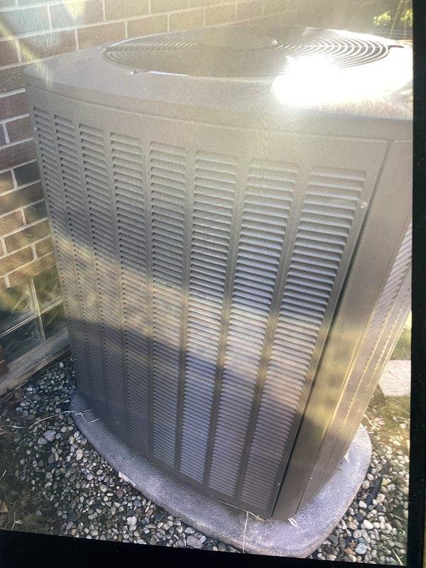 Completed scheduled Air Care Maintenance on Lennox outdoor condensing unit. Performed comprehensive system inspection, verified proper operation of all components, and documented unit condition with photographic records. Unit found in good working order with normal outdoor weathering and minor dust accumulation on surfaces.