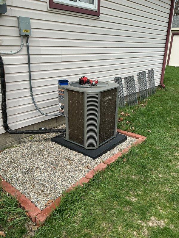 Completed routine HVAC maintenance service on residential air conditioning system. Performed comprehensive inspection of outdoor condenser unit, checked electrical connections at disconnect box and meter, verified proper unit operation, and documented equipment condition with photos. System operating within normal parameters upon completion of preventative maintenance visit.