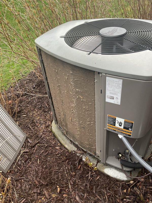 Completed annual cooling maintenance on Lennox XC14-048-230-07 outdoor condensing unit utilizing R-410A refrigerant. Performed comprehensive system inspection, documented equipment nameplate data and current operating condition, and verified unit functionality. Reminded customer to renew residential annual contract for continued maintenance coverage.