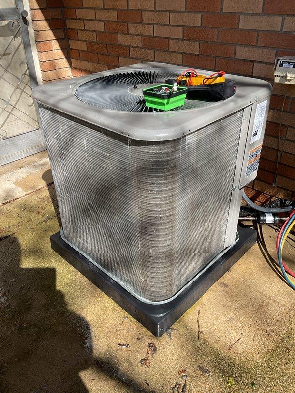 Completed routine Air Care Maintenance on residential air conditioning system. Performed comprehensive inspection of outdoor condenser unit, tested system operation and electrical components using diagnostic equipment, and verified proper refrigerant levels and pressures. Unit found operating within normal parameters with no immediate service needs identified.