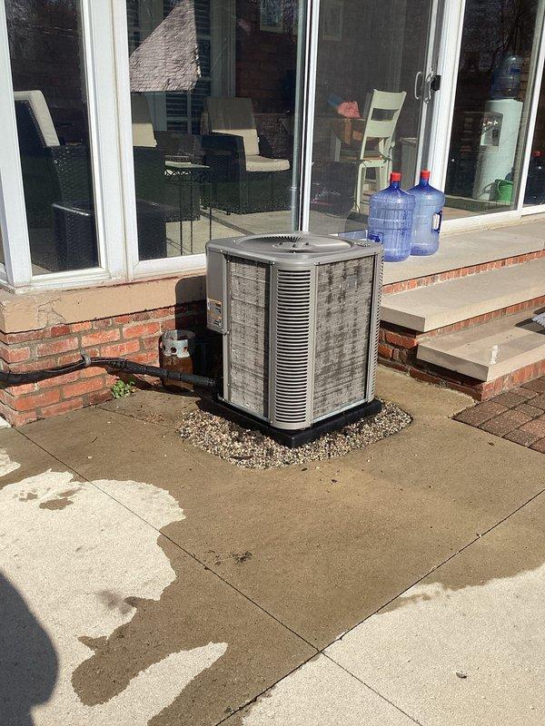 Completed scheduled maintenance on residential air conditioning system. Performed standard ACM protocol including filter inspection and replacement, verified refrigerant line insulation integrity, and confirmed condenser unit operation. Unit operating within normal parameters with no issues identified during service visit.