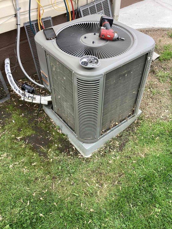 Completed annual preventive maintenance on residential split system air conditioning unit. Performed comprehensive inspection of outdoor condensing unit including electrical connections, refrigerant pressures, and fan motor operation. All components found operating within manufacturer specifications with no immediate service needs identified.