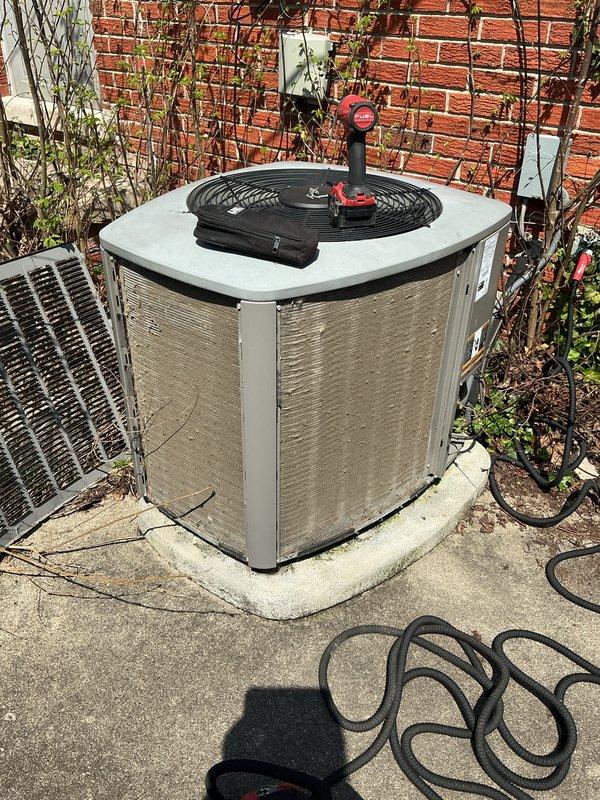 Completed routine Air Care Cooling maintenance on residential outdoor condensing unit. Performed comprehensive system diagnostics using digital multimeter, recording electrical readings and verifying proper voltage levels at 131V. Conducted visual inspection of condenser cabinet, fan assembly, and electrical connections to ensure optimal operating condition for continued system performance.