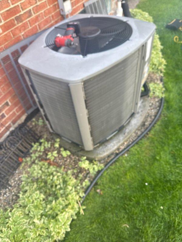 Completed routine Air Care Maintenance on residential split system air conditioning unit. Performed comprehensive inspection of outdoor condensing unit, verified proper operation of condenser fan motor, checked refrigerant lines for leaks or damage, and confirmed unit is operating within manufacturer specifications. All components found in good working condition with no immediate service needs identified.