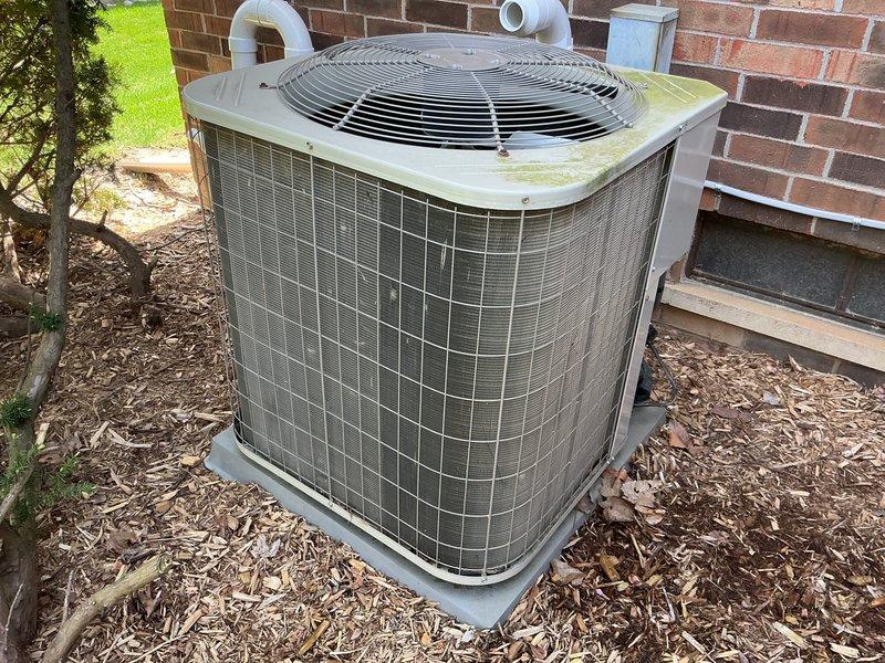 Completed routine Air Care Cooling maintenance on residential outdoor condensing unit. Performed standard preventive maintenance procedures including inspection of condenser coil, fan operation, and refrigerant lines. Unit operational and returned to service with no deficiencies noted.