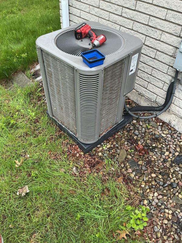 Completed annual cooling maintenance on residential outdoor condensing unit. Performed comprehensive system inspection, cleaned condenser coils, checked refrigerant levels, tested electrical connections, and verified proper operation of all components. Unit operating within manufacturer specifications with no issues identified.