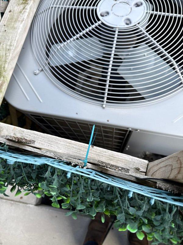Completed annual cooling maintenance on residential outdoor condenser unit. Performed comprehensive system inspection, replaced air filter, installed new evaporator pad, and verified proper operation of dual-fan assembly. Unit tested and operating within normal parameters upon completion of service.