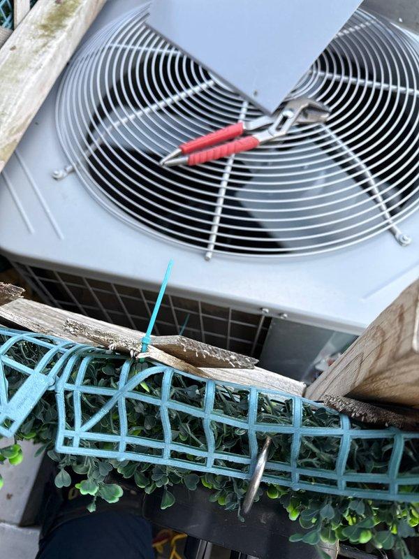 Completed annual cooling maintenance on residential outdoor condenser unit. Performed comprehensive system inspection, replaced air filter, installed new evaporator pad, and verified proper operation of dual-fan assembly. Unit tested and operating within normal parameters upon completion of service.
