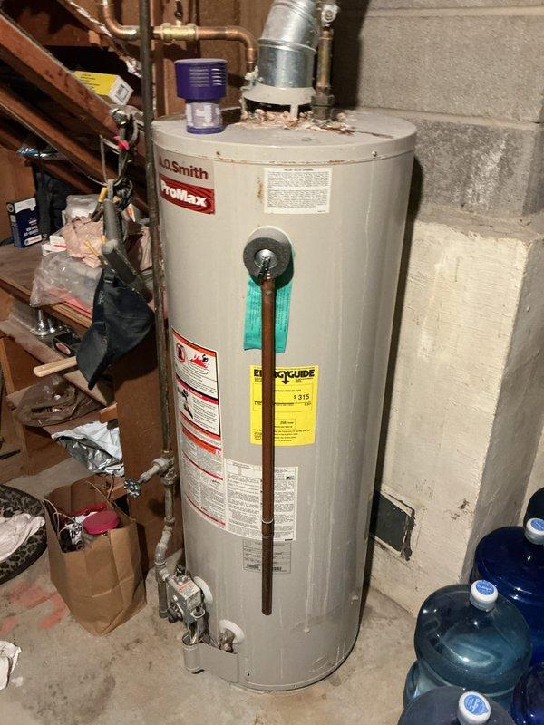 Completed annual cooling maintenance inspection on residential HVAC system. Performed standard ACM protocol including system evaluation, visual inspection of equipment and surrounding areas, and documented current conditions with photographs. Unit operational with no immediate service needs identified at time of visit.