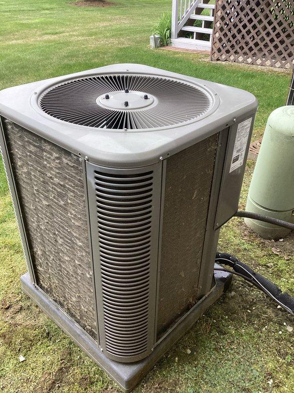 Completed annual cooling maintenance on residential AC system. Performed system diagnostics using manifold gauges, verified R410A refrigerant pressures and temperatures within manufacturer specifications, inspected condensing unit exterior condition, and documented equipment operation with pressure readings of 116.8 psi low side and 260.3 psi high side at 123°F ambient temperature.