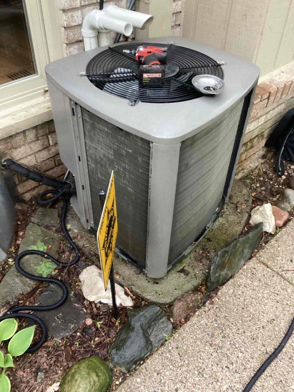 Completed routine Air Care Cooling maintenance on residential air conditioning condenser unit. Performed comprehensive system inspection, cleaned condenser coils, verified proper refrigerant levels, tested electrical connections, and confirmed optimal fan operation. Unit operating within normal parameters with no issues identified.
