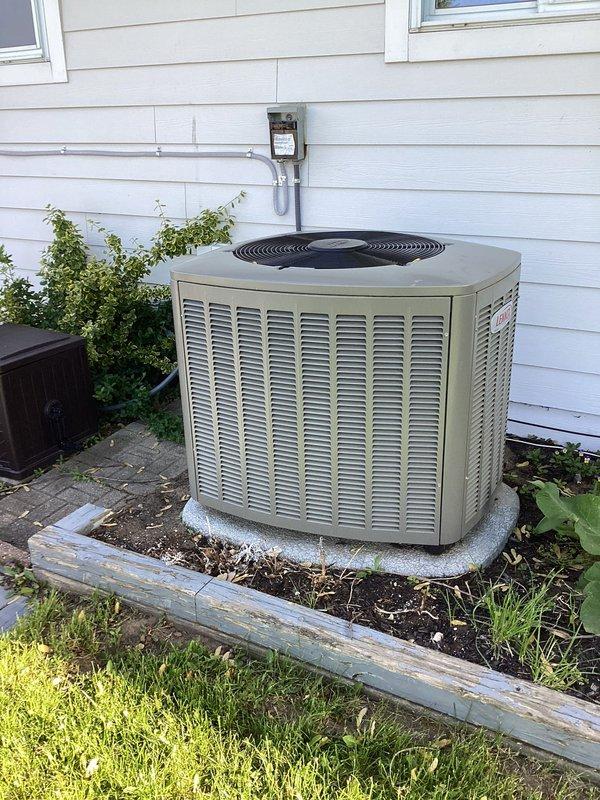 Completed annual cooling maintenance on residential HVAC system. Replaced air filter and humidifier pad as part of routine maintenance protocol. System inspected and confirmed operational, with customer enrolled in regular maintenance program.
