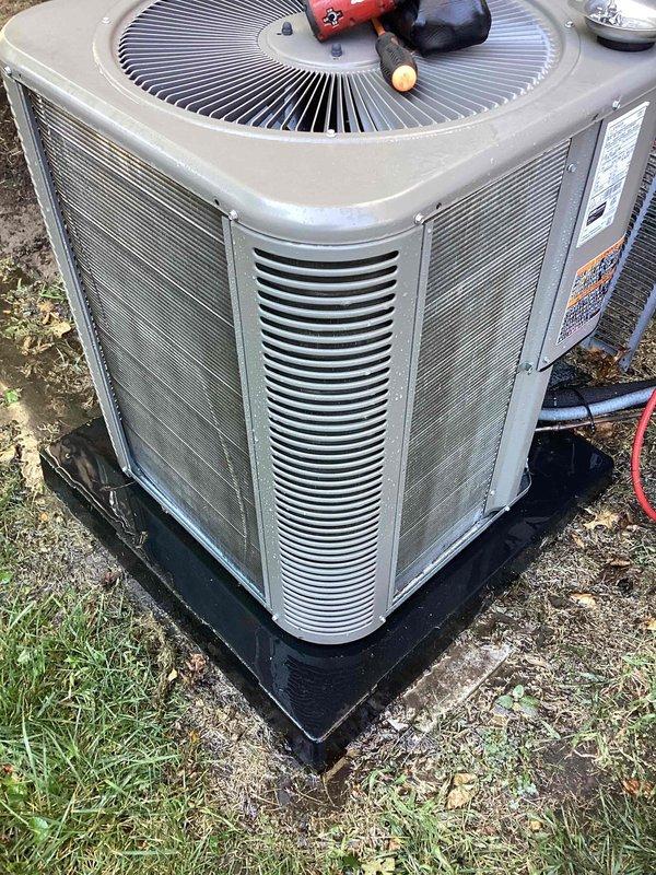 Completed scheduled Air Care Maintenance on residential air conditioning system. Performed comprehensive inspection of outdoor condenser unit, including cleaning of coils and removal of debris accumulation from louver sections. Verified proper operation of condenser fan, checked refrigerant levels, and confirmed unit functionality. System operating within normal parameters upon completion of preventive maintenance service.