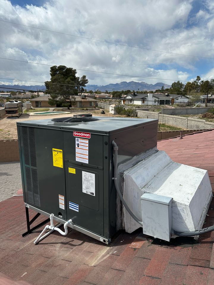 Las Vegas, NV - New installation Goodman heat pump rooftop unit