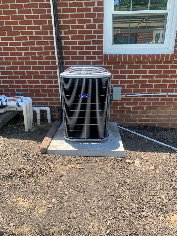 Ooltewah, TN - Carrier heat pump install