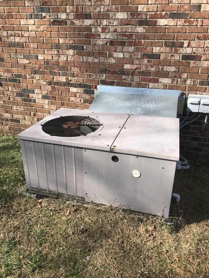 East Ridge, TN - Heating Service.  Heater repair on a Payne heat pump.