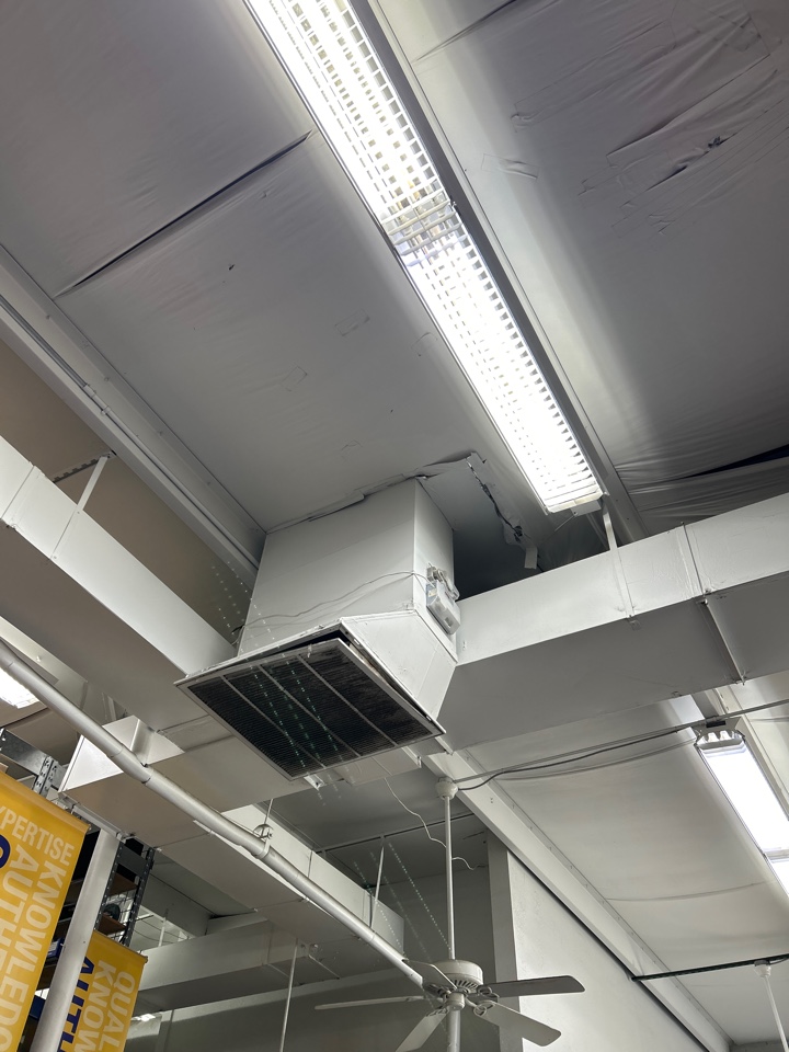 Commercial heating and air conditioning service 