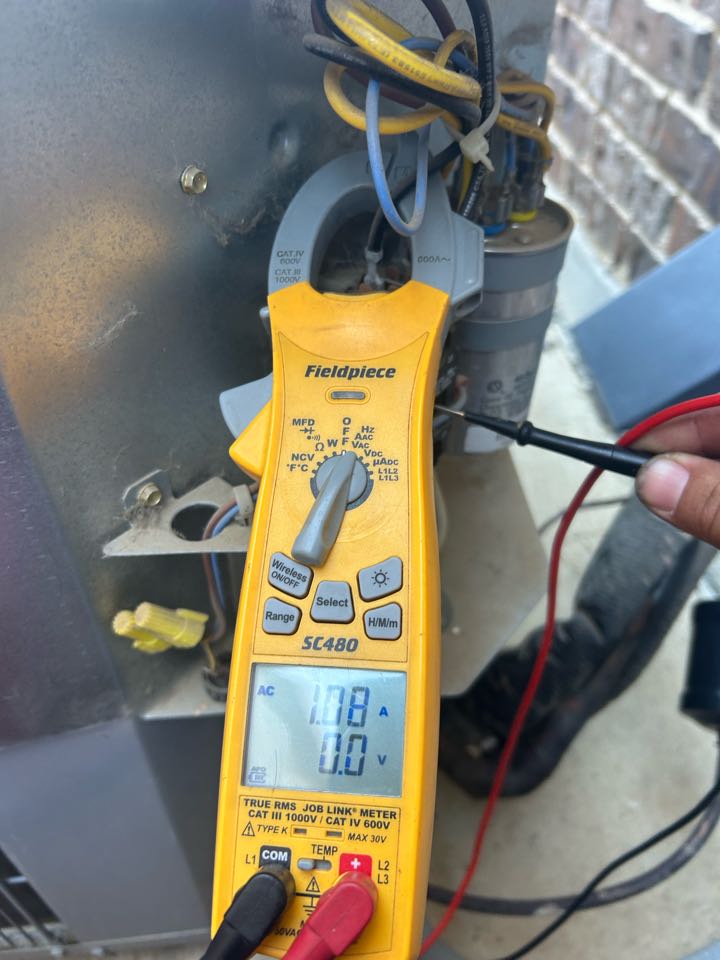 Air conditioning repair in Pecan Square Northlake Texas. 